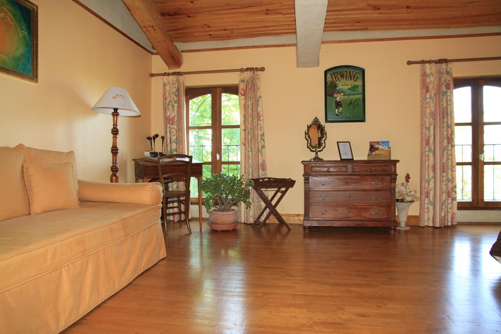 La Pigario Bed and Breakfast Lisle-sur-Tarn Rum bild